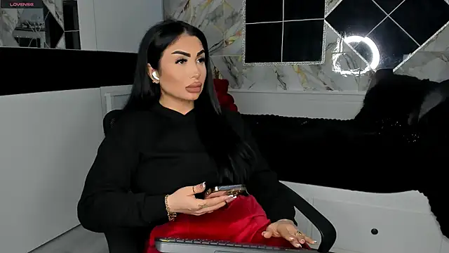 Snapshot of mistress_meryem chatting on 03/16/25, 03:14 mistress meryem online show from 03/16/25, 03:14