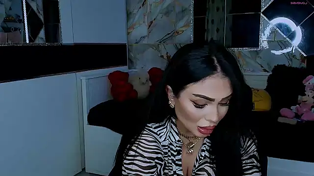 Snapshot of mistress_meryem chatting on 11/25/25, 12:32 mistress meryem online show from 11/25/25, 12:32