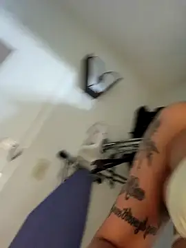 Snapshot of sativagata chatting on 11/01/25, 11:29 sativagata online show from 11/01/25, 11:29