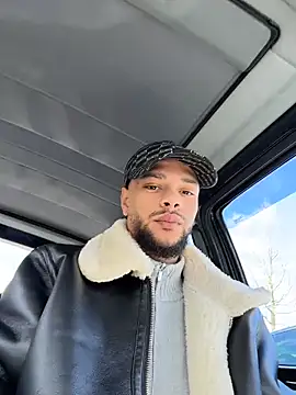 Lionayowe online show from 04/01/26, 10:38