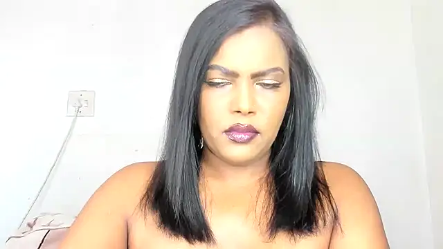 Snapshot of MySweetBitch143 chatting on 11/19/25, 09:53 MySweetBitch143 online show from 11/19/25, 09:53