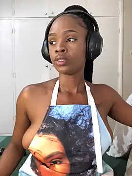 LuciousLips96 online show from 10/04/25, 11:08