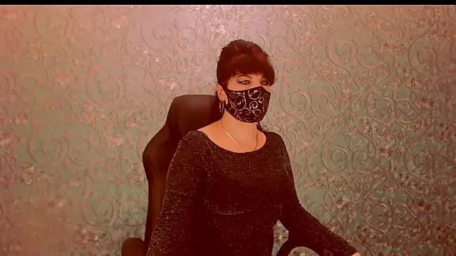 Snapshot of Infinitely chatting on 03/04/25, 04:09 Infinitely online show from 03/04/25, 04:09