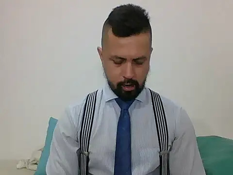 Snapshot of TRIISTAN_KING10 chatting on 12/20/24, 08:12 TRIISTAN KING10 online show from 12/20/24, 08:12