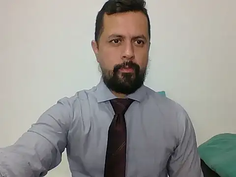 Snapshot of TRIISTAN_KING10 chatting on 01/14/25, 08:15 TRIISTAN KING10 online show from 01/14/25, 08:15