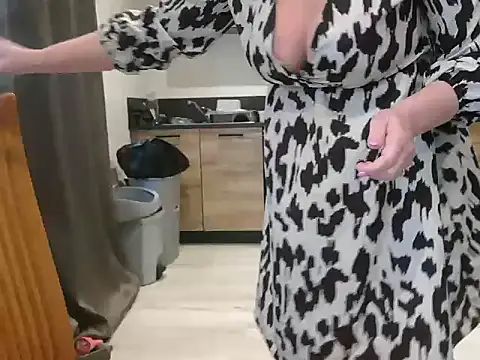 lilie69 online show from 02/22/25, 12:29