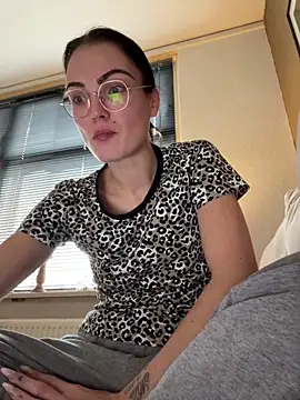 denisestar10 online show from 01/23/25, 01:35