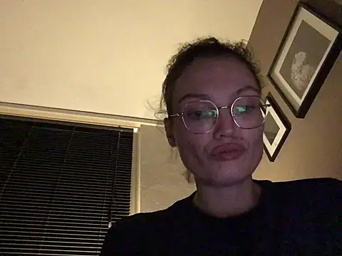 denisestar10 online show from 01/31/25, 06:03