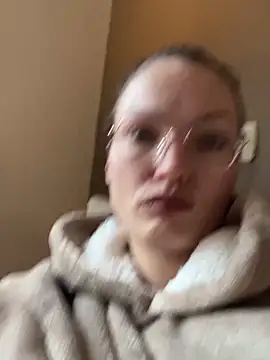 denisestar10 online show from 02/05/25, 07:50