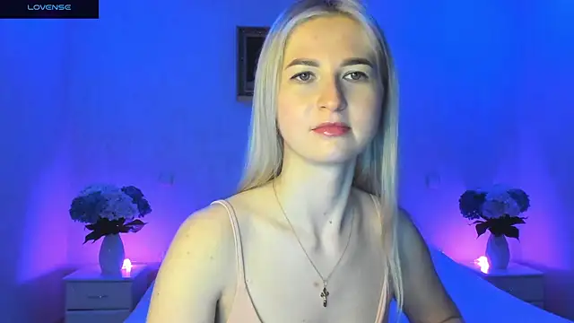 AnnaCarrera online show from 12/24/24, 11:22