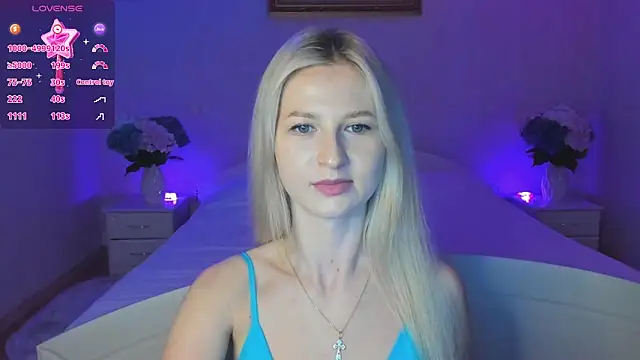 AnnaCarrera online show from 11/17/25, 04:46