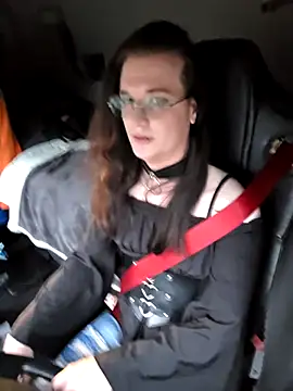 HotysimeHot1 online show from 12/17/25, 07:47