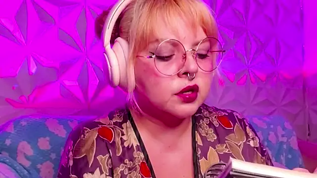 Satyn doll online show from 09/29/25, 12:38