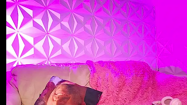 Satyn doll online show from 02/06/26, 11:41