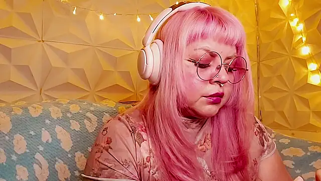 Satyn doll online show from 05/28/26, 10:40