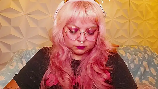 Satyn doll online show from 06/05/26, 11:10