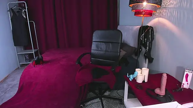 FrancesYork online show from 02/15/25, 11:28