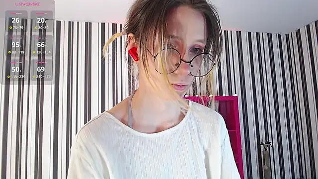  Hanna Moon  online show from 02/09/25, 07:38