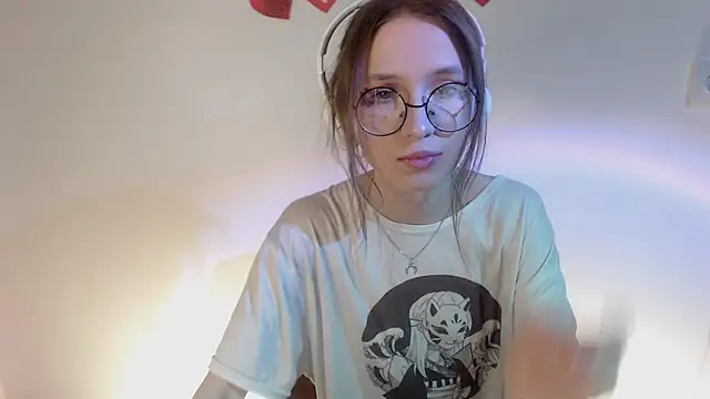  Hanna Moon  online show from 04/27/26, 05:22