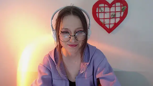  Hanna Moon  online show from 05/29/26, 10:46