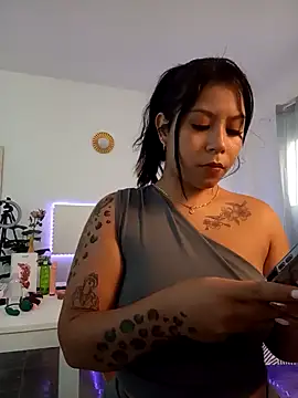 little susie online show from 10/09/25, 08:23