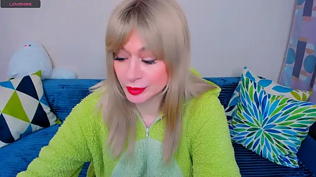 EllenMoore online show from 03/27/26, 03:12