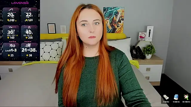 Snapshot of BabeLessi chatting on 02/08/25, 08:32 BabeLessi online show from 02/08/25, 08:32