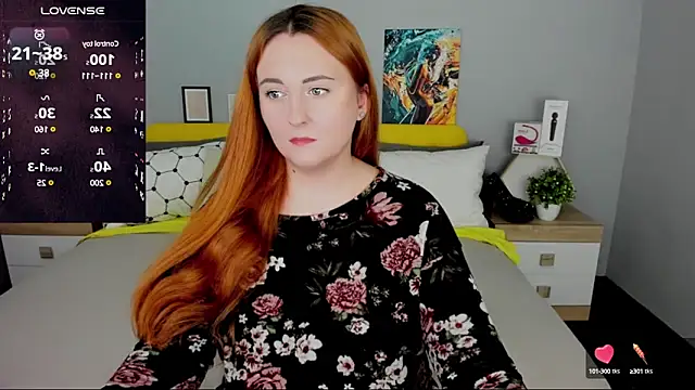 Snapshot of BabeLessi chatting on 03/08/25, 08:14 BabeLessi online show from 03/08/25, 08:14