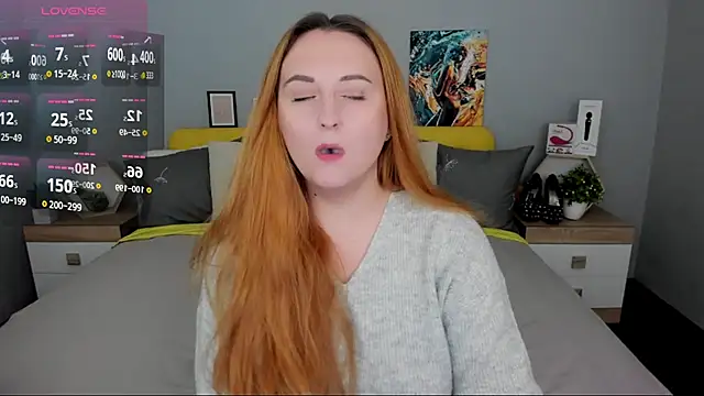 Snapshot of BabeLessi chatting on 10/08/25, 03:37 BabeLessi online show from 10/08/25, 03:37