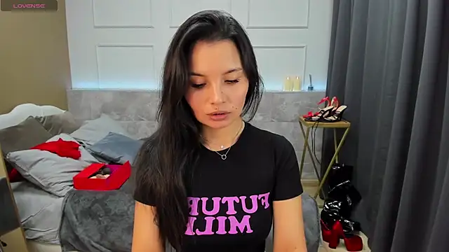 ErikaSoft online show from 12/28/24, 05:33