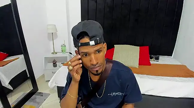 anhtony wayans online show from 12/08/24, 09:52