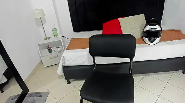 anhtony wayans online show from 12/13/24, 01:04