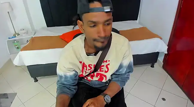 anhtony wayans online show from 01/30/25, 12:29