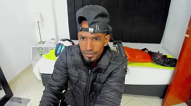 anhtony wayans online show from 02/06/25, 12:54