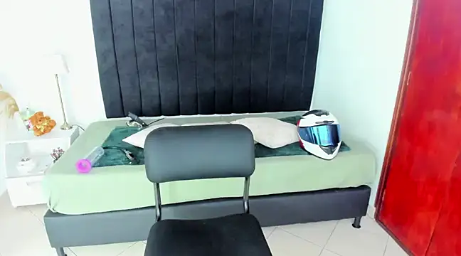 anhtony wayans online show from 03/01/25, 12:07