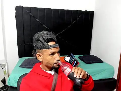 anhtony wayans online show from 09/19/25, 12:23