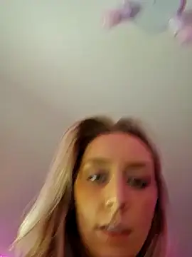 LilyOrion online show from 12/04/24, 03:04