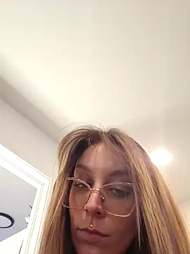 Snapshot of LilyOrion chatting on 02/11/26, 08:03 LilyOrion online show from 02/11/26, 08:03