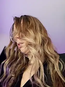 LilyOrion online show from 03/08/26, 01:14