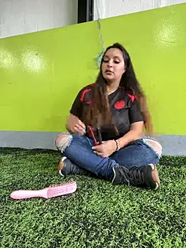 milly cruz online show from 06/12/26, 02:38