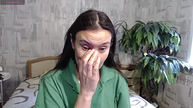 Snapshot of GinaQSoul chatting on 06/19/26, 04:39 GinaQSoul online show from 06/19/26, 04:39