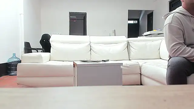 Snapshot of indiana_jonnes chatting on 03/03/25, 04:24 indiana jonnes online show from 03/03/25, 04:24