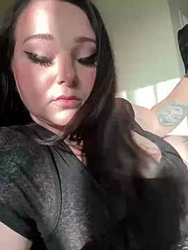Kira tattoo online show from 05/10/26, 01:55
