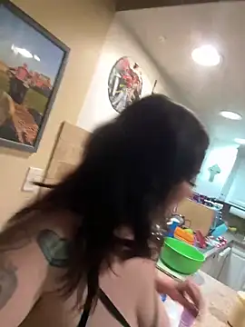 Kira tattoo online show from 05/16/26, 04:20