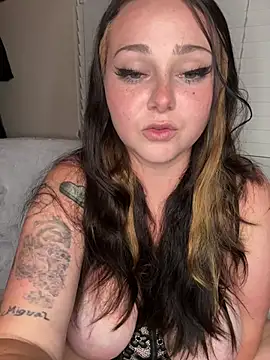 Kira tattoo online show from 07/18/26, 04:16