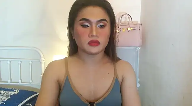 Snapshot of JustineBIGCUM chatting on 03/12/25, 11:09 JustineBIGCUM online show from 03/12/25, 11:09