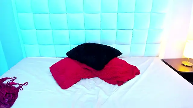 teresasroom  online show from 02/13/25, 12:32