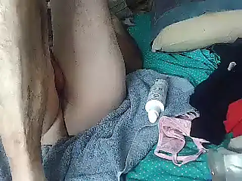 Snapshot of k-dong chatting on 12/28/24, 05:35 k-dong online show from 12/28/24, 05:35