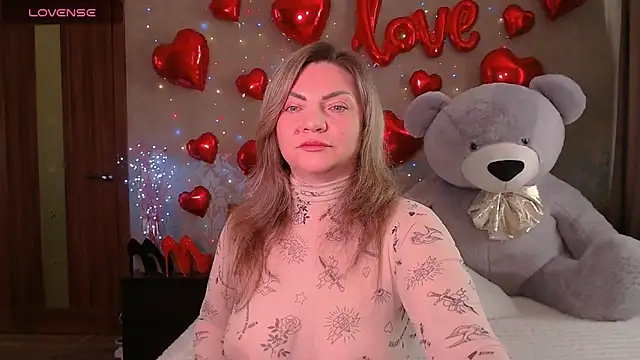 KristiOwen online show from 04/22/26, 05:43