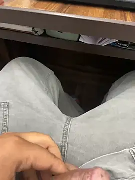 Snapshot of kavilv69fuck chatting on 01/02/25, 12:24 kavilv69fuck online show from 01/02/25, 12:24